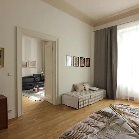 Jungmannova Apartment *