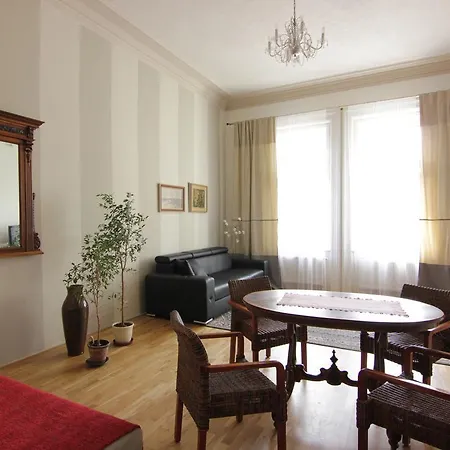 Jungmannova Apartment *